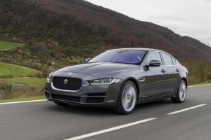 Jaguar XE Portfolio 2015 года